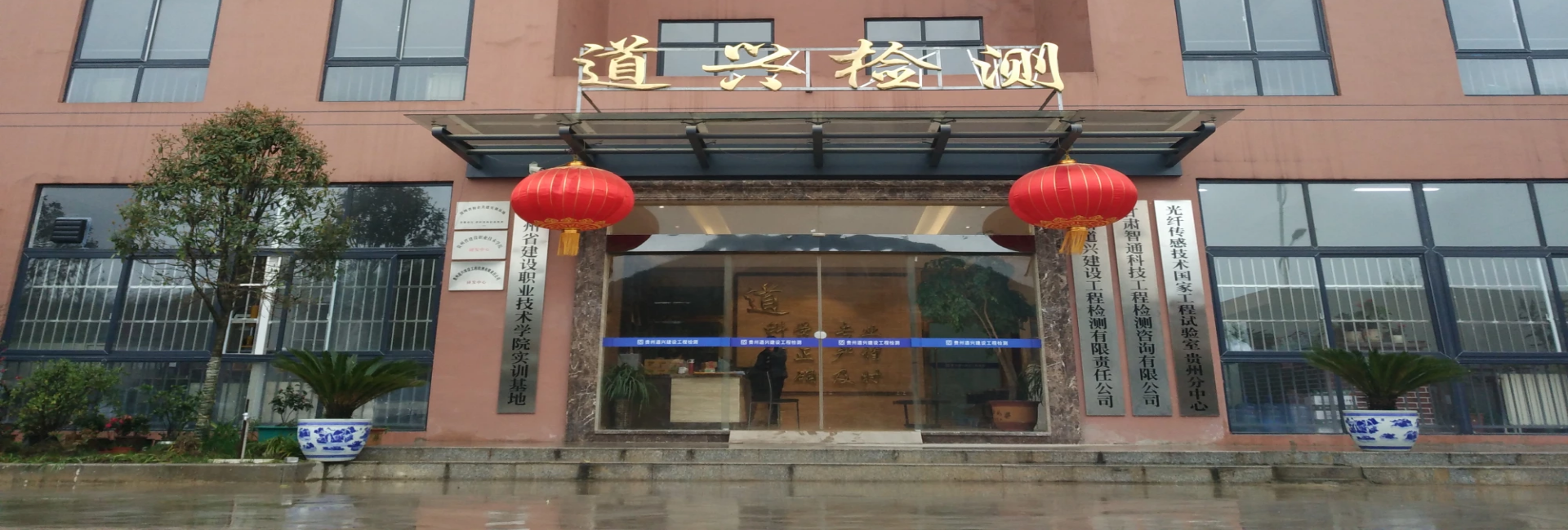 幻燈片1 按權重排序 可設置跳轉網址